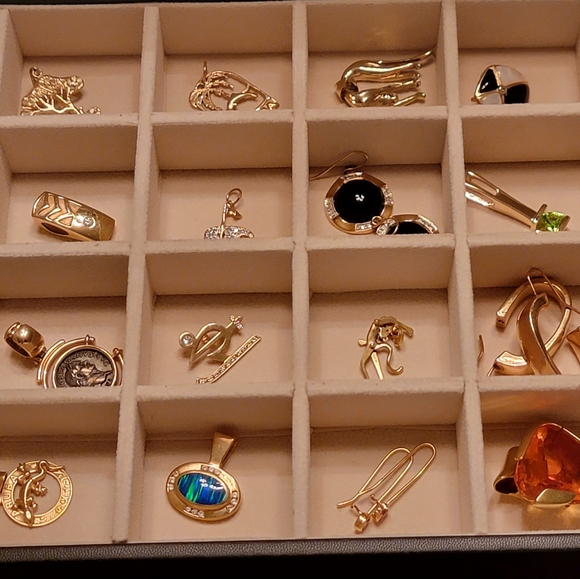 14kt and 18 Kt Yellow Gold Inventory - Picture 5 of 6